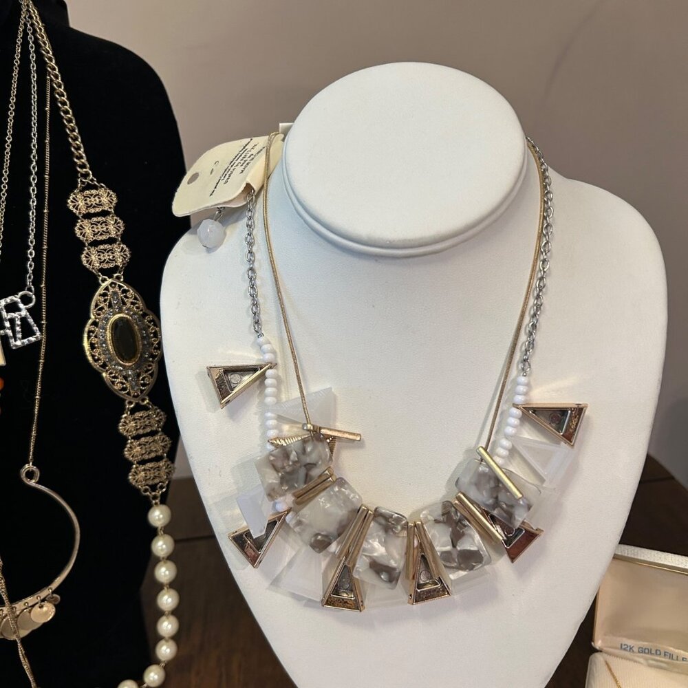 70-Piece Costume Jewelry Lot Charms Necklaces, Earrings Brooches Barrettes - Picture 7 of 16